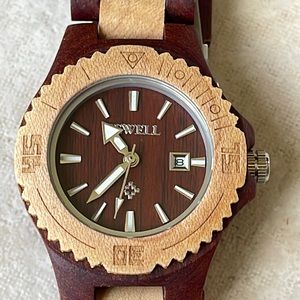 BEWELL wood watch for lady battery water resistant hand crafted w/date